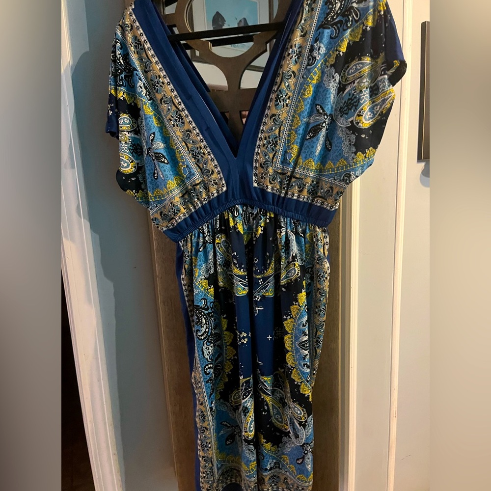 BOHO V-Neck Sundress size M! Beautiful print!